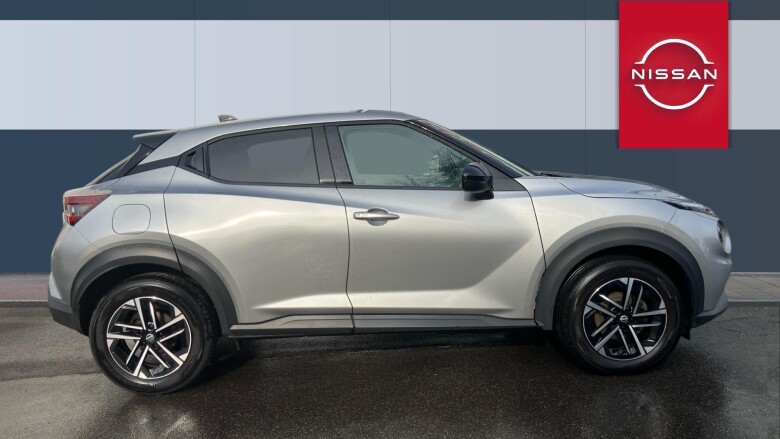 Nissan Juke 1.0 DiG-T N-Connecta 5dr Petrol Hatchback